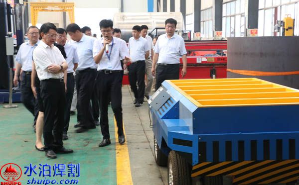 AGV機器人持續(xù)火熱，新領域帶來發(fā)展新機遇，水泊焊割自主研發(fā)的AGV小車